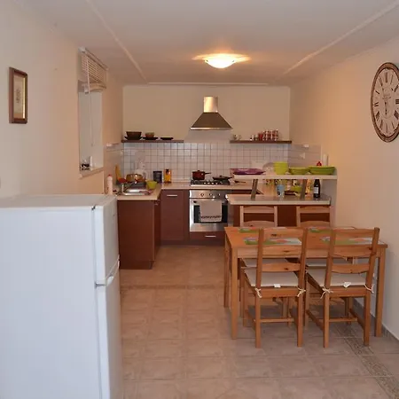 Guest house Ladver Heviz