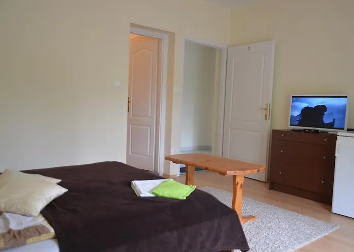 Konukevi Ladver 3*